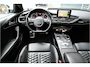 Audi RS6 Avant 4.0 TFSI QUATTRO 560 PK / PANO / KERAMISCH / B&O 3D / DYNAMIC RIDE CONTROL / 305 KM/U / BOMVOL