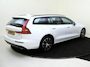 Volvo V60 2.0 B3 Momentum Advantage Navigatie | Verwarmde voorruit | Climat Control | Cruise Control |