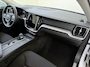 Volvo V60 2.0 B3 Momentum Advantage Navigatie | Verwarmde voorruit | Climat Control | Cruise Control |