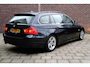 BMW 3-Serie Touring 318i Business Line *Rijklaarprijs *NAP *APK *Onderhouden