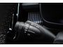 Volvo EX40 Single Motor Plus Black Edition Europa 70 kWh | DEMO DEAL | Trekhaak | Panoramadak met schuif-/kantelfunctie | 360 graden camera | Elektrisch bedienbare voorstoelen met geheugenfunctie | Stoel-/stuurwielverwarming | Dak hoogglans zwart | Extra getint glas achter | Harman Kardon | 20 inch. lichtmetalen velgen | Pilot assist | Adaptieve cruise control |
