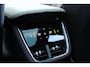 Volvo EX90 Twin Motor Performance Ultra 7p. 106 kWh | DEMO DEAL|Elektrochromatisch panoramadak | Bowers & Wilkins | Geventileerde voorstoelen | Massagefunctie op de voorstoelen | 22 inch. lichtmetalen velgen | Gelamineerde zijruiten | Extra getint glas | 360 graden camera | Head up display | Stoel-/ stuurwielverwarming | Verwarmde achterbank | Park pilot assist
