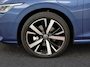 Volkswagen Golf 1.5 eHybrid 204pk DSG Life Edition · Camera · Keyless · Apple/Android Car Play · Stoelverwarming · Apple/Android Car Play · Garantie t/m 17-05-2030 of 100.000km