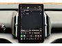 Volvo EX30 Cross Country P5 Long Range Ultra Europa 69 kWh | Panoramadak | 360 graden camera | Elektrisch verstelbare voorstoelen | Stoel-/ stuurwielverwarming | Harman Kardon | Extra getint glas | Keyless entry | 19 inch. lichtmetalen velgen | Dak in contrasterende kleur | Warmtepomp | Vehicle to load | Volvo Guard | Adaptieve cruise control | BLIS