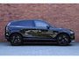 Volvo EX30 Cross Country P5 Long Range Ultra Europa 69 kWh | Panoramadak | 360 graden camera | Elektrisch verstelbare voorstoelen | Stoel-/ stuurwielverwarming | Harman Kardon | Extra getint glas | Keyless entry | 19 inch. lichtmetalen velgen | Dak in contrasterende kleur | Warmtepomp | Vehicle to load | Volvo Guard | Adaptieve cruise control | BLIS