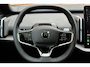 Volvo EX30 Cross Country P5 Long Range Ultra Europa 69 kWh | Panoramadak | 360 graden camera | Elektrisch verstelbare voorstoelen | Stoel-/ stuurwielverwarming | Harman Kardon | Extra getint glas | Keyless entry | 19 inch. lichtmetalen velgen | Dak in contrasterende kleur | Warmtepomp | Vehicle to load | Volvo Guard | Adaptieve cruise control | BLIS