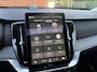 Volvo XC90 T8 Plug-in hybrid AWD Ultra Dark | Trekhaak | Panoramadak | Luchtvering | Verwarmbare voorstoelen met massage en ventilatie | Head-up display | 360 graden camera | Premium audio by Bowers & Wilkins | Apple carplay/Android auto