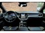 Volvo V60 T8 Plug-in hybrid AWD Plus Dark | Panoramadak | Trekhaak | Verwarmbare voorstoelen, achterbank en stuurwiel | 360 graden camera | Head-up display | Premium audio by Harman Kardon | Keyless