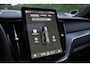 Volvo XC60 2.0 T8 Plug-in-hybrid AWD Ultra Black Edition Facelift Pano Massage Stoelkoeling HUD