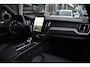 Volvo XC60 2.0 T8 Plug-in-hybrid AWD Ultra Black Edition Facelift Pano Massage Stoelkoeling HUD