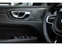 Volvo XC60 2.0 T8 Plug-in-hybrid AWD Ultra Black Edition Facelift Pano Massage Stoelkoeling HUD