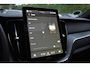 Volvo XC60 2.0 T8 Plug-in-hybrid AWD Ultra Black Edition Facelift Pano Massage Stoelkoeling HUD