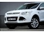 Ford Kuga 1.5 Titanium Styling Pack 4WD | VOL opties | Dealer oh | Panorama | Camera | Leder | Clima | Grote navi | LED | rijklaar |