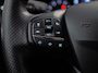 Ford Focus Wagon 1.0 EcoBoost ST Line Automaat (APPLE CARPLAY, GROOT NAVI, STUUR/STOELVERWARMING, CAMERA, SPORTSTOELEN, GETINT GLAS, ADAPTIVE CRUISE, TREKHAAK, NIEUWE APK, NIEUWSTAAT)