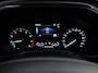 Ford Focus Wagon 1.0 EcoBoost ST Line Automaat (APPLE CARPLAY, GROOT NAVI, STUUR/STOELVERWARMING, CAMERA, SPORTSTOELEN, GETINT GLAS, ADAPTIVE CRUISE, TREKHAAK, NIEUWE APK, NIEUWSTAAT)