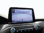 Ford Focus Wagon 1.0 EcoBoost ST Line Automaat (APPLE CARPLAY, GROOT NAVI, STUUR/STOELVERWARMING, CAMERA, SPORTSTOELEN, GETINT GLAS, ADAPTIVE CRUISE, TREKHAAK, NIEUWE APK, NIEUWSTAAT)