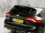 Ford Focus Wagon 1.0 EcoBoost ST Line Automaat (APPLE CARPLAY, GROOT NAVI, STUUR/STOELVERWARMING, CAMERA, SPORTSTOELEN, GETINT GLAS, ADAPTIVE CRUISE, TREKHAAK, NIEUWE APK, NIEUWSTAAT)