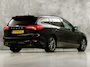 Ford Focus Wagon 1.0 EcoBoost ST Line Automaat (APPLE CARPLAY, GROOT NAVI, STUUR/STOELVERWARMING, CAMERA, SPORTSTOELEN, GETINT GLAS, ADAPTIVE CRUISE, TREKHAAK, NIEUWE APK, NIEUWSTAAT)