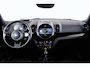 MINI Countryman Cooper S E ALL4 Active Cruise Control - Elektrisch verwarmde/verstelbare stoelen - Comfort acces - Driving Assistant - Head up - Getinte ruiten - Achteruitrijcamera - MINI Navigatiesysteem -