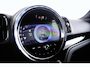 MINI Countryman Cooper S E ALL4 Active Cruise Control - Elektrisch verwarmde/verstelbare stoelen - Comfort acces - Driving Assistant - Head up - Getinte ruiten - Achteruitrijcamera - MINI Navigatiesysteem -