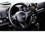 MINI Countryman Cooper S E ALL4 Active Cruise Control - Elektrisch verwarmde/verstelbare stoelen - Comfort acces - Driving Assistant - Head up - Getinte ruiten - Achteruitrijcamera - MINI Navigatiesysteem -
