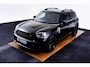 MINI Countryman Cooper S E ALL4 Active Cruise Control - Elektrisch verwarmde/verstelbare stoelen - Comfort acces - Driving Assistant - Head up - Getinte ruiten - Achteruitrijcamera - MINI Navigatiesysteem -