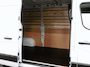 Renault Master T33 2.3 dCi 135PK L2H2 BPM VRIJ! Airco Cruise control Parkeersensoren Navigatie Trekhaak 3Zits Lat om lat Laadvloer Apple Carplay Android auto