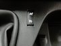 Renault Master T33 2.3 dCi 135PK L2H2 BPM VRIJ! Airco Cruise control Parkeersensoren Navigatie Trekhaak 3Zits Lat om lat Laadvloer Apple Carplay Android auto
