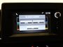 Renault Master T33 2.3 dCi 135PK L2H2 BPM VRIJ! Airco Cruise control Parkeersensoren Navigatie Trekhaak 3Zits Lat om lat Laadvloer Apple Carplay Android auto