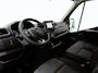 Renault Master T33 2.3 dCi 135PK L2H2 BPM VRIJ! Airco Cruise control Parkeersensoren Navigatie Trekhaak 3Zits Lat om lat Laadvloer Apple Carplay Android auto