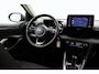 Toyota Yaris 1.5 Hybrid First Edition | Apple Carplay / Android Auto | Adaptive Cruise | Clima | Camera | LED | 16 inch