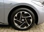 Volkswagen ID.3 FIRST 58 KWH / soh 95% / Stoelverw. / Zwart dak en hemel / Navi / Carplay / 18 Inch / BOVAG garantie