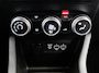 Renault Clio 1.6 E-Tech Hybrid 145 Evolution | Navi | 16"LMV | Airco | Apple Carplay/Android Auto | Extra getint glas | PDC | Cruise Control | DAB |