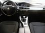 BMW 3-Serie 320I LUXURY LINE