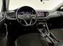 Volkswagen Taigo 1.0 TSI R-Line Business | Camera | Virtual | Carplay | IQ Light | Trekhaak | Cruise | Clima | Parkeersens.