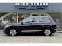 Volkswagen Tiguan 1.5 TSI Life / Automaat / Carplay / Trekhaak (1.800 KG) / Sensoren / Camera /