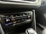 Volkswagen Tiguan 1.5 TSI Life / Automaat / Carplay / Trekhaak (1.800 KG) / Sensoren / Camera /