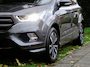 Ford Kuga 1.5 ST-Line X met Panoramadak en Trekhaak