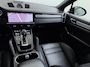 Porsche Cayenne Coupé 3.0 Panoramadak Luchtvering 360 Camera Trekhaak 4x stoelverwarming Standkachel