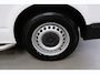 Volkswagen Transporter 2.0 TSI 150PK L2H2 Highline - N.A.P. Airco, Camera, PDC, Imperiaal, Trekhaak.
