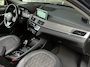 BMW X1 sDrive18i X LINE | HEAD UP | PANORAMA | CAMERA | STOELVERWARMING | PARKEERSENSOREN |
