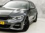 BMW 3-Serie 330e M Sport High Executive 292Pk Automaat (PANORAMADAK, M PAKKET, APPLE CARPLAY, CAMERA, LEDER/ALCANTARA, SFEERVERLICHTING, GETINT GLAS, ELEK ACHTERKLEP, STOELVERWARMING, NIEUWSTAAT)