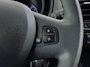 Renault Trafic 1.6DCi T29 L2H1 6-Persoons Dubbele Cabine Euro 6 Camera Navi Ecc Cruise Control DC Comfort Energy Regen-Lichtsensor DAB Bluetooth Betonplex Vloer Schuifdeur Lmv 17" 2.000KG Trekgewicht