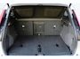 Volvo XC40 Recharge Ultimate 70 kWh | Wegklapbare Trekhaak | All-Season Banden | Lederen Bekleding | Panoramadak | 360 Graden Camera | Stuurverwarming | Stoelverwarming | Harman/Kardon | 19-Inch Lichtmetalen Velgen | Getint Glas | BLIS | Elektrisch Verstelbare Voorstoelen | Keyless | Elektrische Achterklep | Silver Dawn Metallic | Apple Carplay | Google Services |
