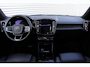 Volvo XC40 Recharge Ultimate 70 kWh | Wegklapbare Trekhaak | All-Season Banden | Lederen Bekleding | Panoramadak | 360 Graden Camera | Stuurverwarming | Stoelverwarming | Harman/Kardon | 19-Inch Lichtmetalen Velgen | Getint Glas | BLIS | Elektrisch Verstelbare Voorstoelen | Keyless | Elektrische Achterklep | Silver Dawn Metallic | Apple Carplay | Google Services |