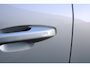 Volvo XC40 Recharge Ultimate 70 kWh | Wegklapbare Trekhaak | All-Season Banden | Lederen Bekleding | Panoramadak | 360 Graden Camera | Stuurverwarming | Stoelverwarming | Harman/Kardon | 19-Inch Lichtmetalen Velgen | Getint Glas | BLIS | Elektrisch Verstelbare Voorstoelen | Keyless | Elektrische Achterklep | Silver Dawn Metallic | Apple Carplay | Google Services |