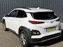 Hyundai Kona Electric EV Fashion 64 kWh SOH 96.6% | Camera | Parkeersensoren | Navigatie | Cruise Control | Stoelverwarming |