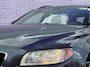 Volvo V70 2.5T Summum | Trekhaak | Stoelverwarming | Cruise Control | Climate Control | Roof Rails | Navigatie | 6CD Wisselaar | Leder | Bluetooth | Parkeersensoren |