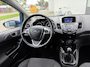 Ford Fiesta 1.0i EcoBoost Titanium 5-Deurs 101 PK. Distributieriem en waterpomp vervangen bij 140.000 KM !!! Zeer leuke auto van de tweede eigenaar !!