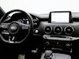 Kia Stinger 2.0 T-GDI GT-Line | 255 PK | Sportstuur | Stoelverwarming voor & achter | Elektrische stoelen |